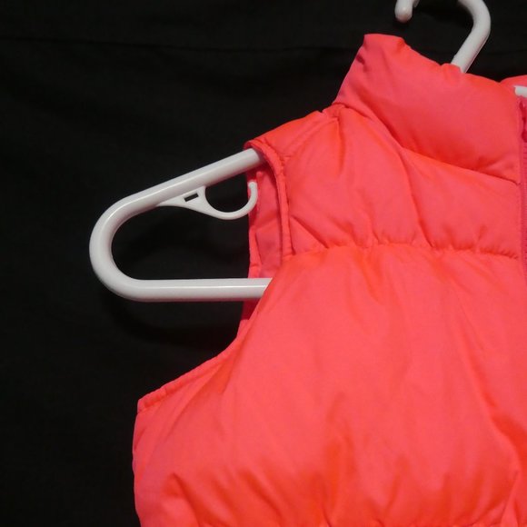 OLD NAVY | medium size 8 | Girl's Puffer Vest | 100% Polyester | NWOT - Picture 4 of 15